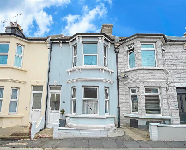 2 Bedroom Terraced House To Rent In Grove Road, Hastings, TN35