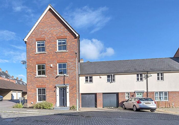 4 Bedroom Town House For Sale In Barwell Road, Bury St. Edmunds, IP33
