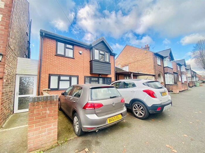 6 Bedroom House To Rent In Allington Avenue, Nottingham, NG7