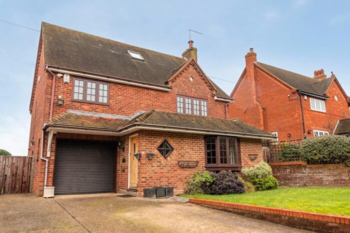 4 Bedroom Detached House To Rent In Ascot, Berkshire, RG42