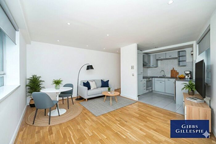 2 Bedroom Flat To Rent In Mercury House, Heathcroft, London, W5