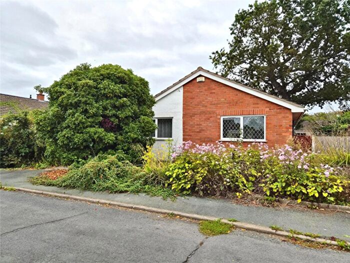 2 Bedroom Bungalow For Sale In Abbeygate Walk, Bangor-on-Dee, Wrexham, LL13