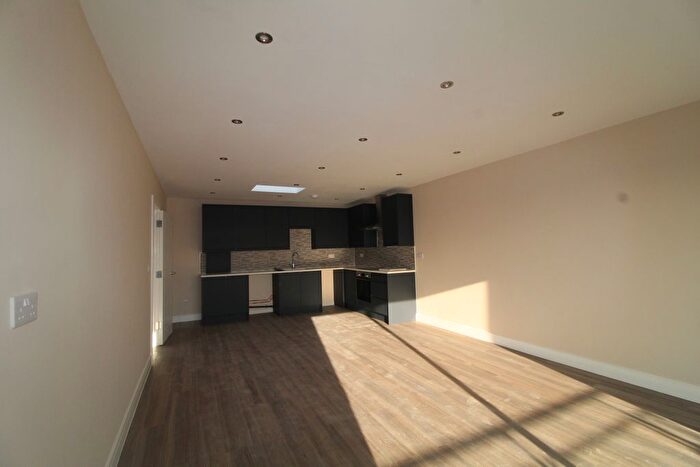 1 Bedroom Flat To Rent In Uxbridge Road, Uxbridge, UB10