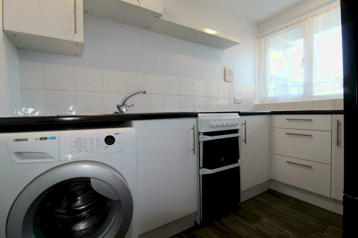 1 Bedroom Apartment To Rent In Crib Street, Ware, SG12