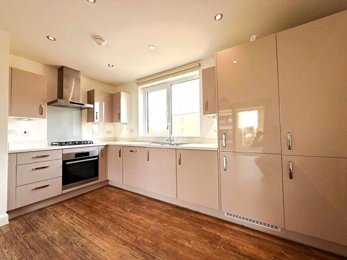 2 Bedroom Apartment To Rent In Osprey Drive, Trumpington, Cambridge, CB2