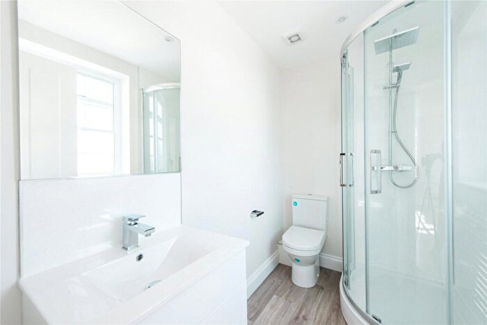 2 Bedroom Apartment To Rent In High Street South, Olney, Buckinghamshire, MK46