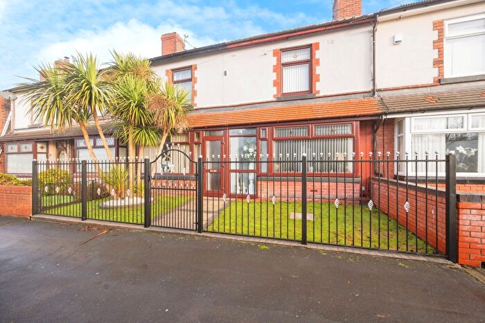 6 Bedroom Terraced House For Sale In Forest Road, Sutton Manor, St. Helens, Merseyside, WA9