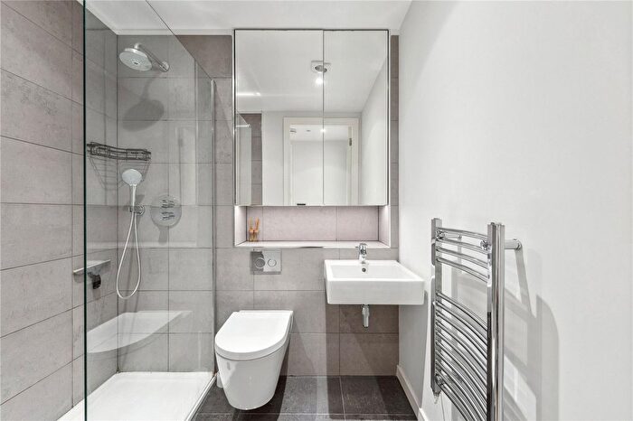 1 Bedroom Flat For Sale In Princelet Street, London, E1