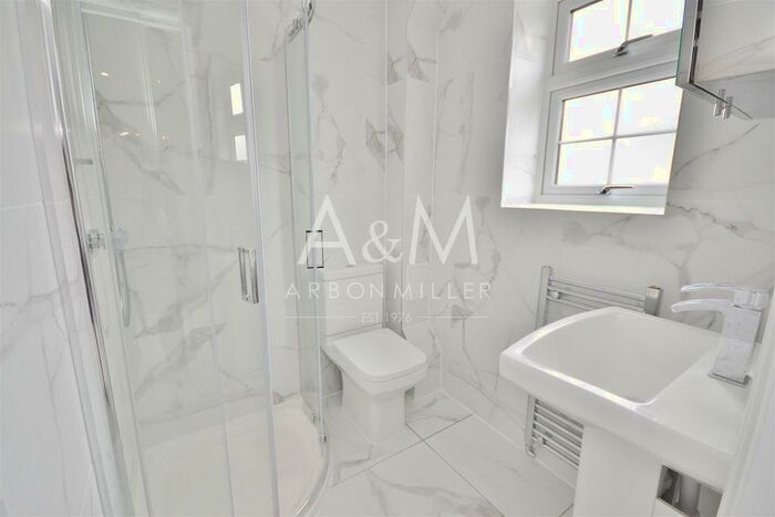 Studio To Rent In New North Road, Hainault, IG6