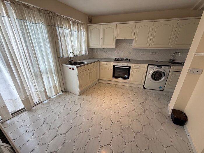 5 Bedroom Property To Rent In Broad Lane, Tottenham, N15