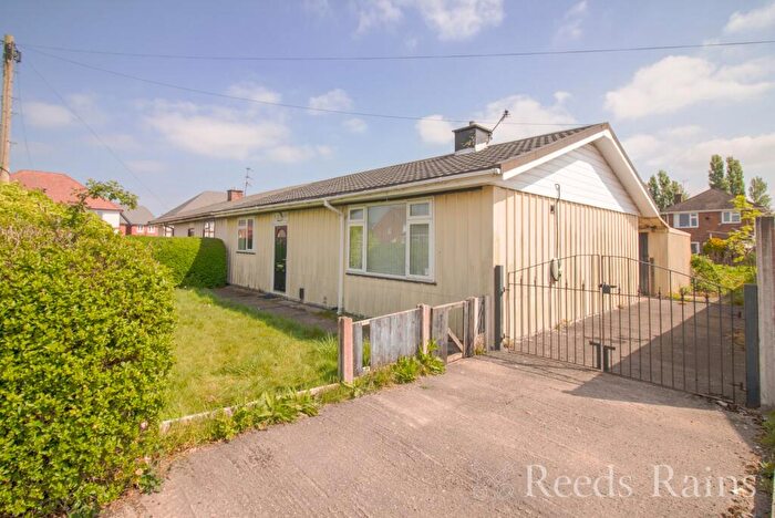 3 Bedroom Bungalow For Sale In Wellswood Road, Ellesmere Port, Cheshire, CH66