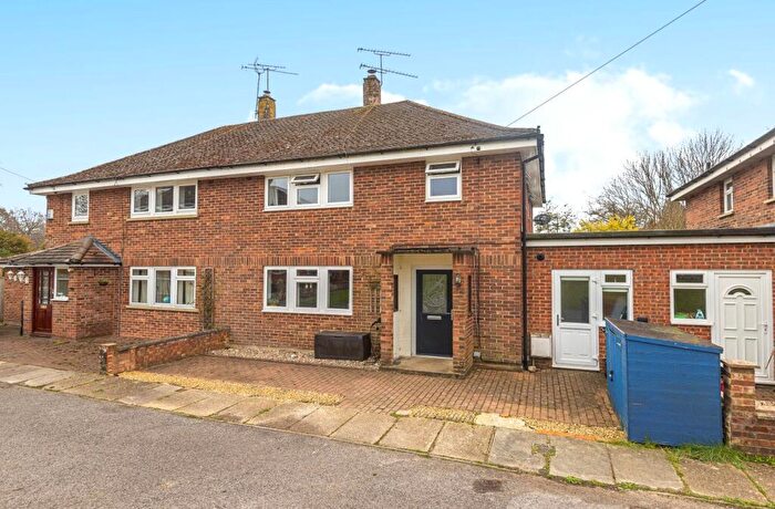 3 Bedroom Semi Detached House For Sale In Willis Waye, Kings Worthy, Winchester, Hampshire, SO23