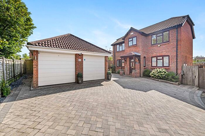 4 Bedroom Detached House For Sale In Perryfields, Burgess Hill, RH15