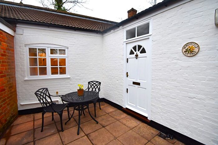 1 Bedroom Bungalow To Rent In North Field Cottage, Lake End Road, Dorney, Windsor, SL4