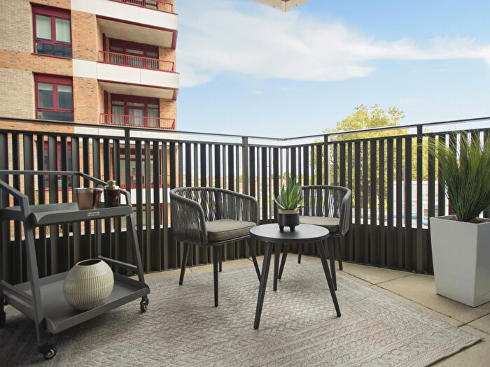 1 Bedroom Flat For Sale In Manor Road, London, E16