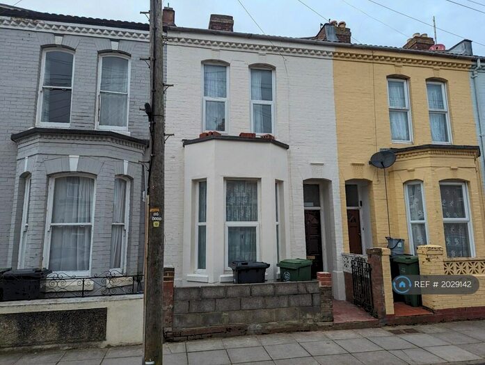 4 Bedroom Terraced House To Rent In St. Augustine Road, Southsea, PO4