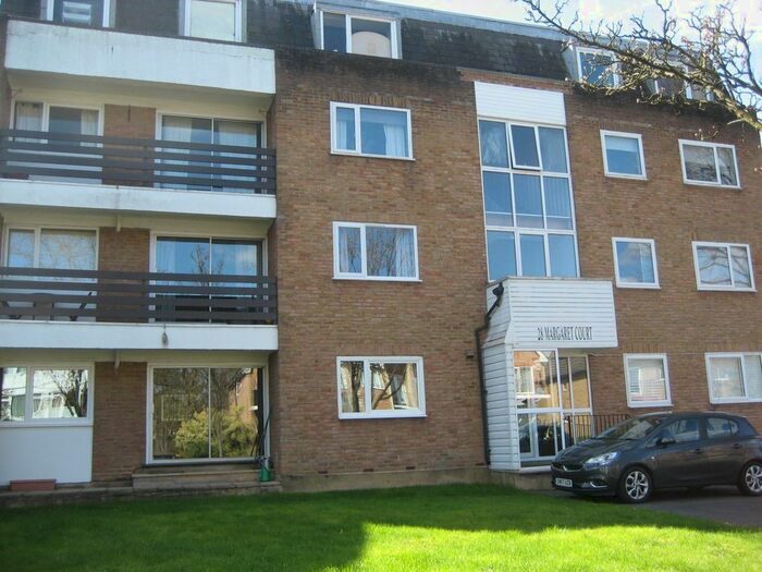 1 Bedroom Flat To Rent In Albemarle Road, Beckenham, Kent, BR3