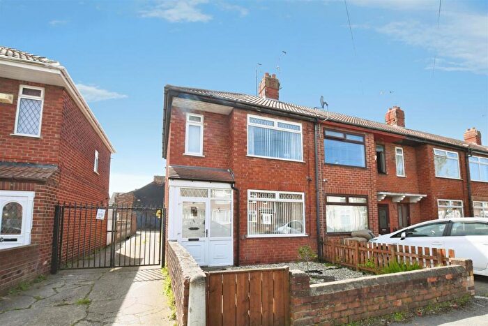 3 Bedroom End Of Terrace House For Sale In Middleburg Street, Hull, HU9
