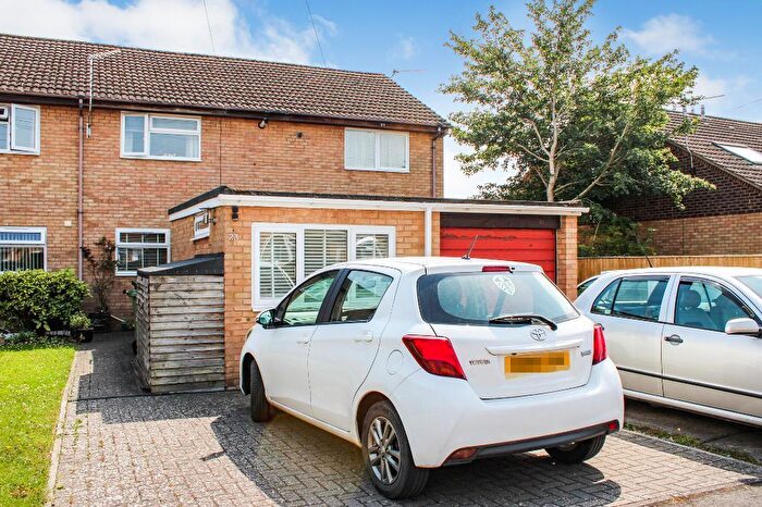 3 Bedroom End Of Terrace House For Sale In Adelaide Gardens, Stonehouse, GL10