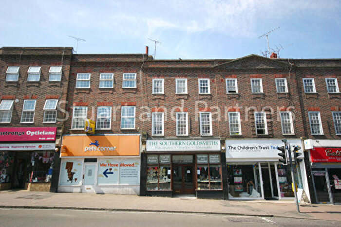 2 Bedroom Flat To Rent In South Road, Haywards Heath, RH16