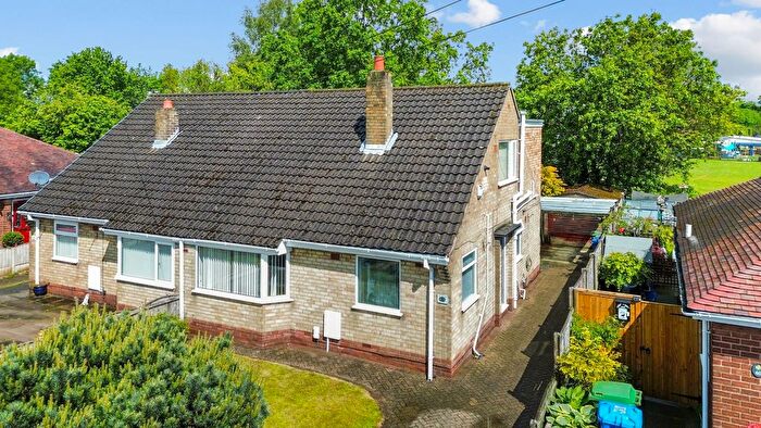 3 Bedroom Semi-Detached Bungalow For Sale In Birchdale Road, Paddington, WA1