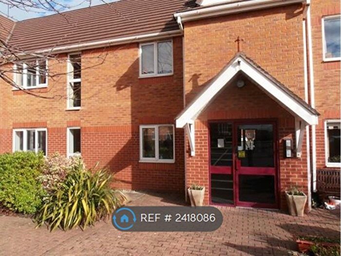 2 Bedroom Flat To Rent In Cormorant Court, Wallasey, CH45