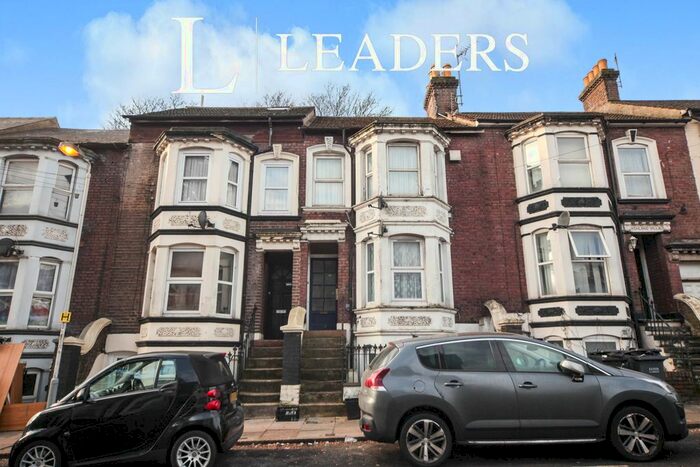 2 Bedroom Flat To Rent In Napier Road, Luton, LU1