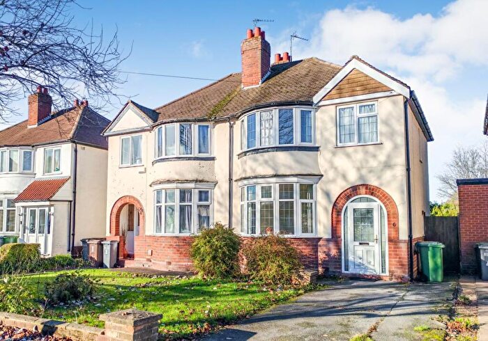 3 Bedroom Semi-Detached House For Sale In Berkeley Road, Shirley, Solihull, West Midlands, B90