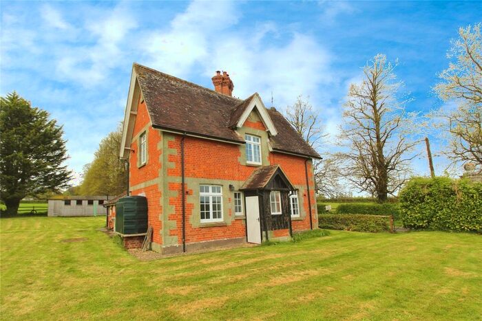 3 Bedroom Detached House To Rent In Yenston Lodge, Yenston, Templecombe, Somerset, BA8