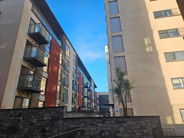 2 Bedroom Apartment For Sale In Apartment Meridian Bay, Trawler Road, Maritime Quarter, Swansea, West Glamorgan, SA1