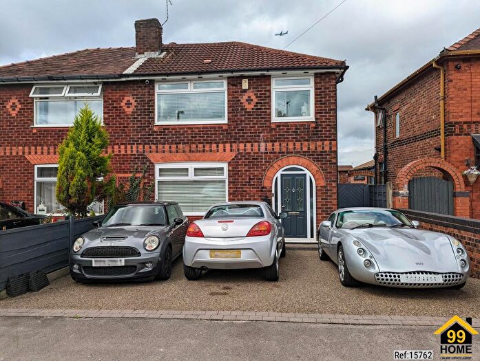 3 Bedroom Semi Detached House For Sale In Newlyn Drive, Bredbury, United Kingdom, SK6