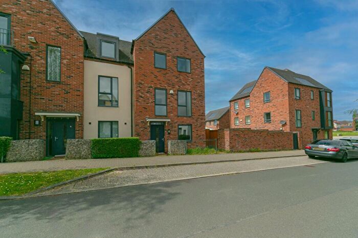 4 Bedroom Semi Detached House For Sale In Bronte Avenue, Kingsmead, MK4