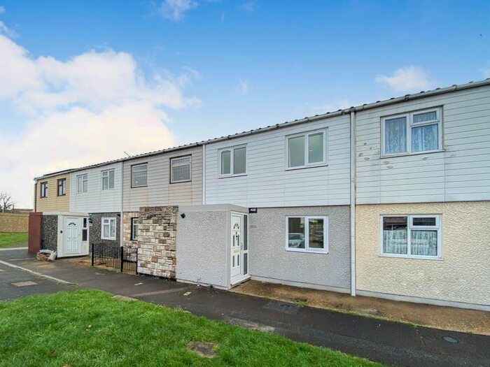 3 Bedroom Terraced House To Rent In Lime Close, South Ockendon, RM15