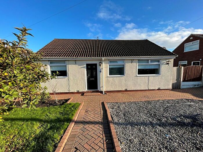 2 Bedroom Semi-Detached Bungalow To Rent In Ascot Road, Little Lever, Bolton, BL3