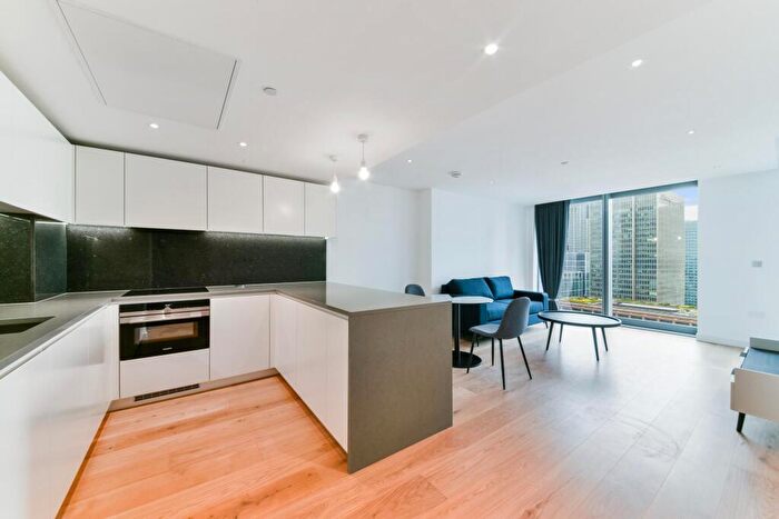 1 Bedroom Apartment To Rent In Landmark Pinnacle, Canary Wharf, E14