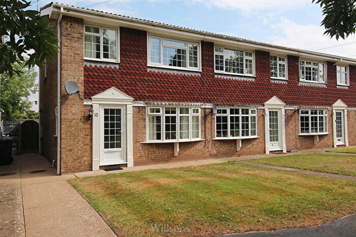 3 Bedroom End Of Terrace House For Sale In Cervantes Court, Burgh Le Marsh, Skegness, PE24
