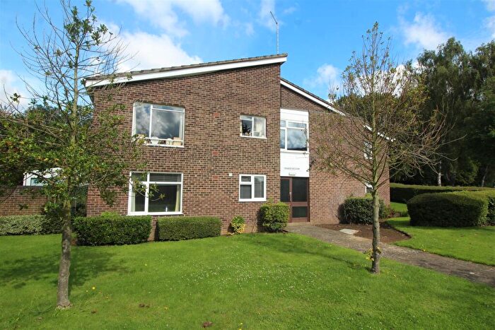 1 Bedroom Apartment To Rent In Bradwell Road, Peterborough, PE3