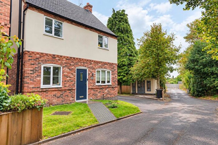 3 Bedroom Detached House For Sale In Canal Street, Oakthorpe, Swadlincote, DE12