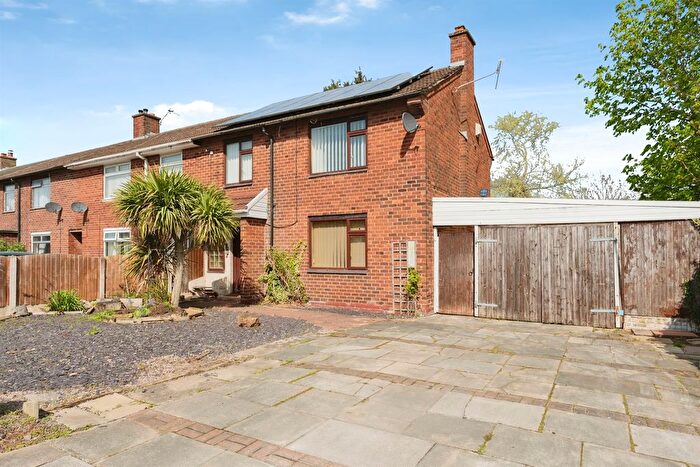 3 Bedroom Semi-detached House For Sale In Thornton Road, Ellesmere Port, CH65
