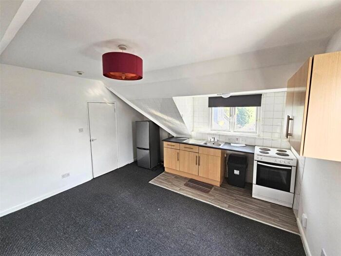 1 Bedroom Apartment To Rent In St Marks Rise, London, E8
