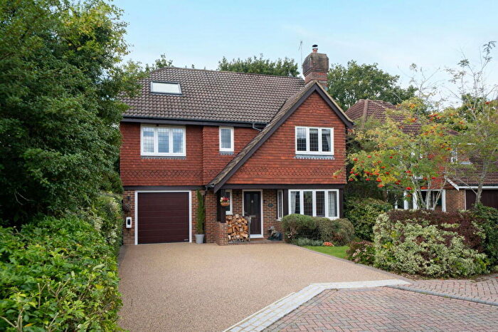 5 Bedroom Detached House For Sale In Lincolns Mead, Lingfield, RH7
