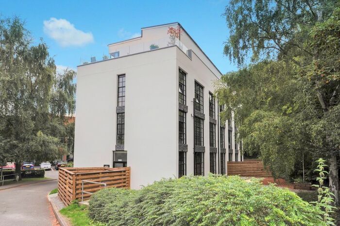 1 Bedroom Flat To Rent In Station Approach, Godalming, GU7