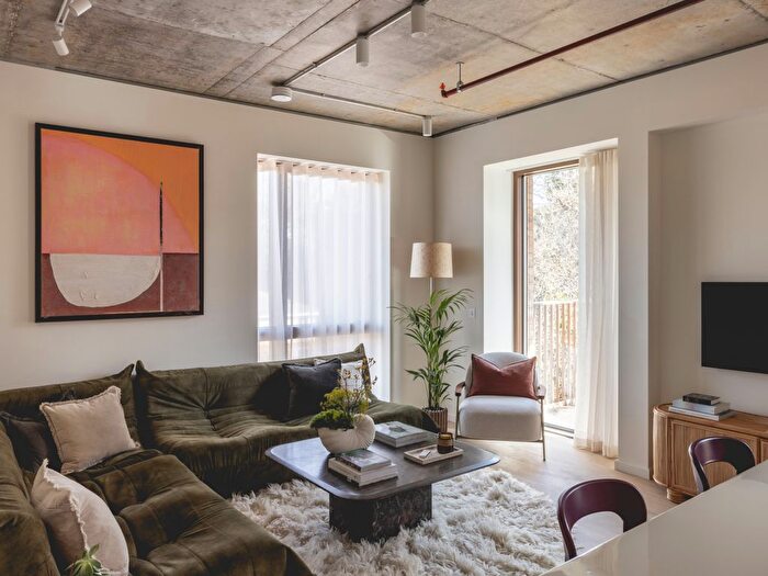 1 Bedroom Flat For Sale In Chalkstone Lane, Blackheath Hill, SE10