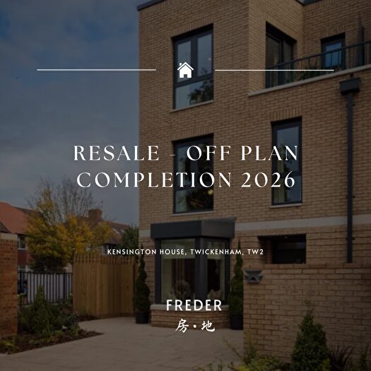 3 Bedroom Terraced House For Sale In Rose Square, Twickenham, TW2