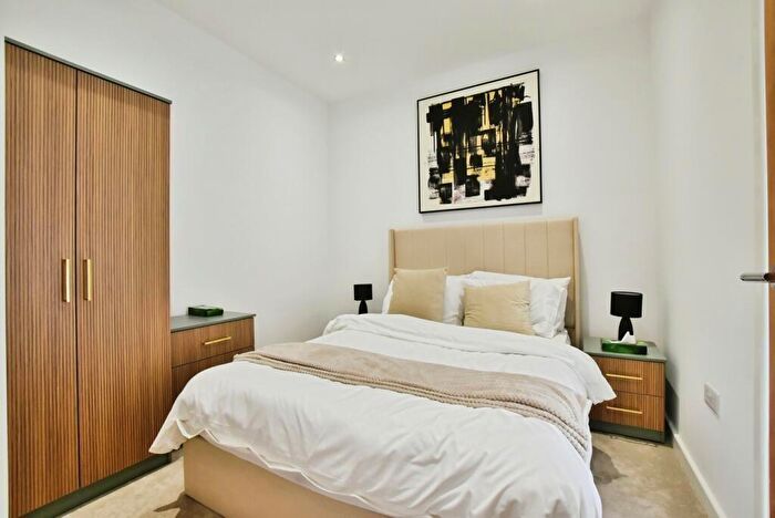 1 Bedroom Flat To Rent In Lower Vickers Street, Manchester, Greater Manchester, M40