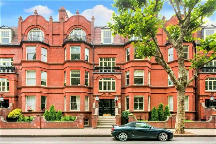 3 Bedroom Flat To Rent In Morshead Road, London, W9