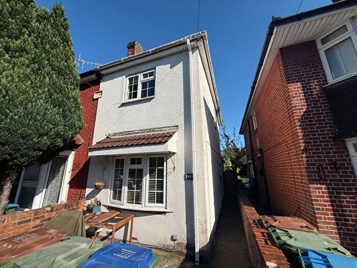 2 Bedroom Semi-Detached House To Rent In Adelaide Road, Southampton, SO17