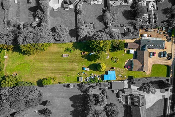 5 Bedroom Country House For Sale In Over Wallop, Nr Stockbridge, SO20