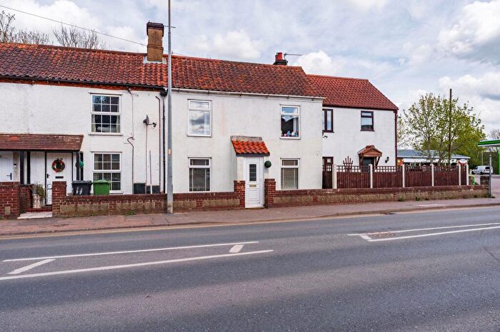 3 Bedroom Cottage For Sale In London Road, Dereham, NR19