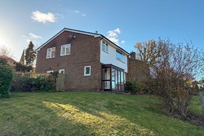 3 Bedroom Detached House To Rent In Saxonbury Close, Crowborough, TN6